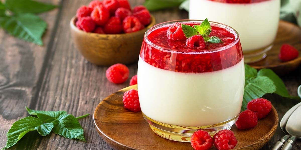 Vanilla Panna Cotta with Raspberry Gin & Pomegranate Jelly!